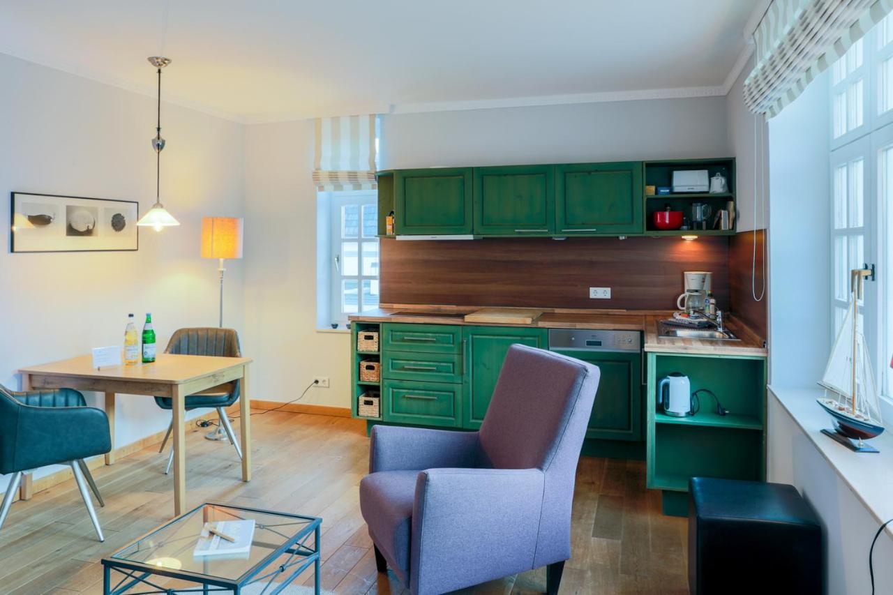 Villa Friedericia, Wohnung 3-Hochparterre Links Wyk auf Fohr Bagian luar foto